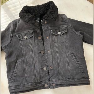 kids black demin jacket with fur inside